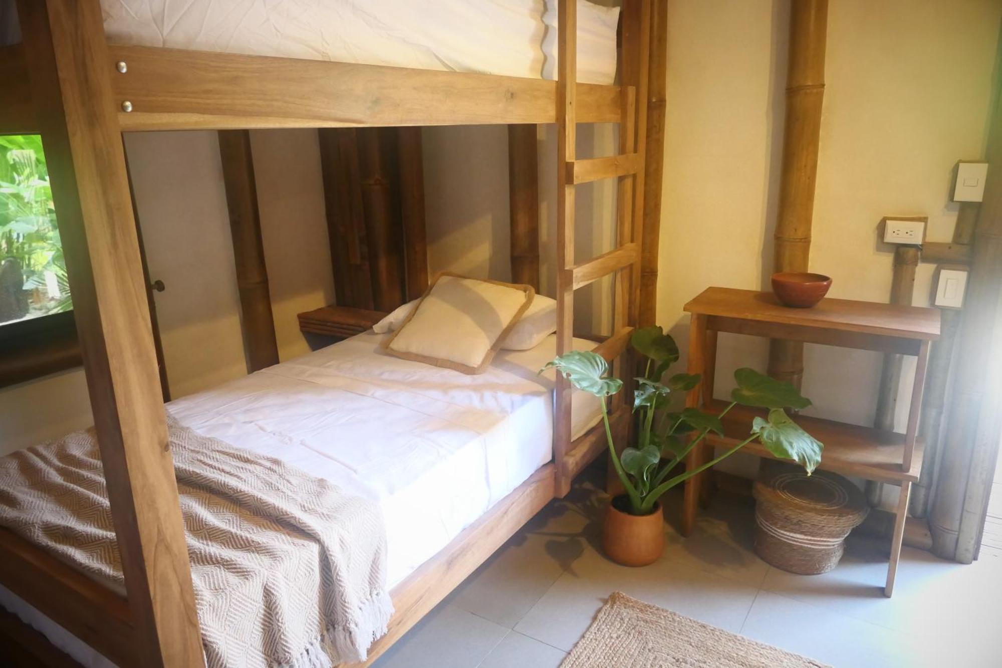הוסטל Playa Hermosa Cobano Dream Surf House Santa Teresa מראה חיצוני תמונה